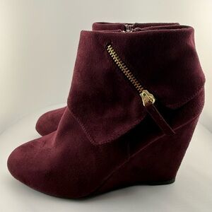 Elegant Burgundy Suede Ankle Boots Booties